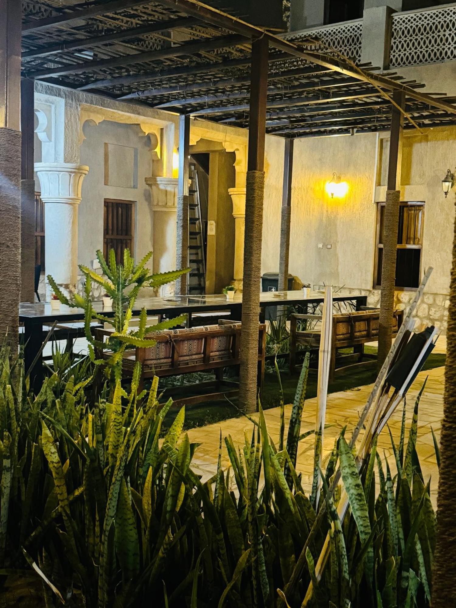 Heritage Home Guest House Дубай Экстерьер фото