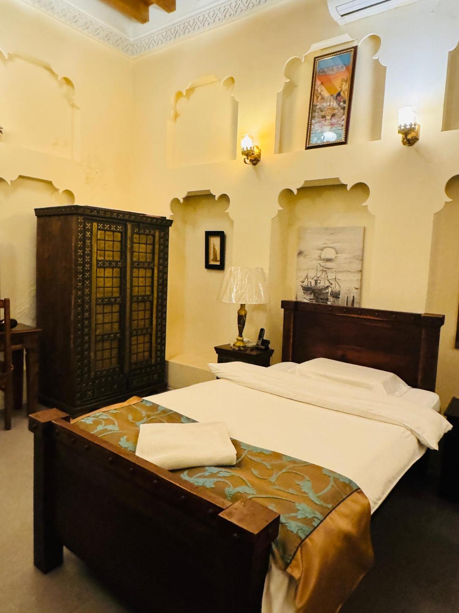 Heritage Home Guest House Дубай Экстерьер фото