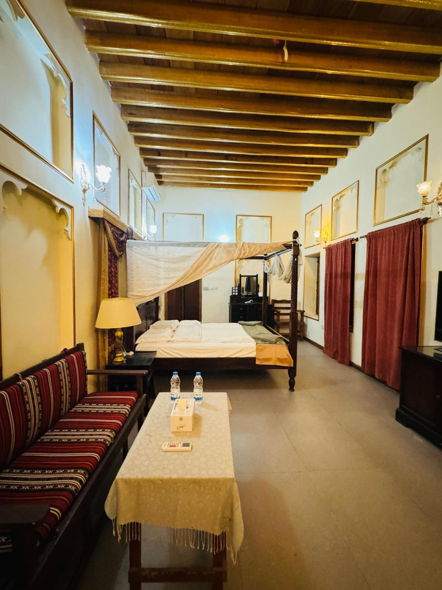 Heritage Home Guest House Дубай Экстерьер фото